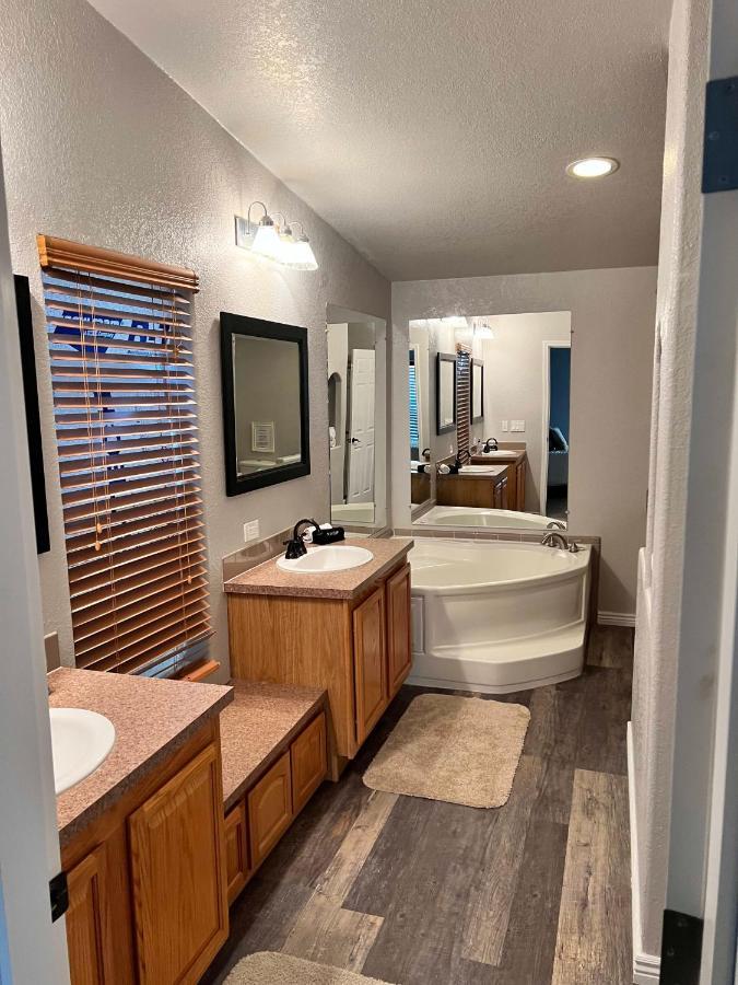 Parker Strip Pool House With Game Room! Esterno foto